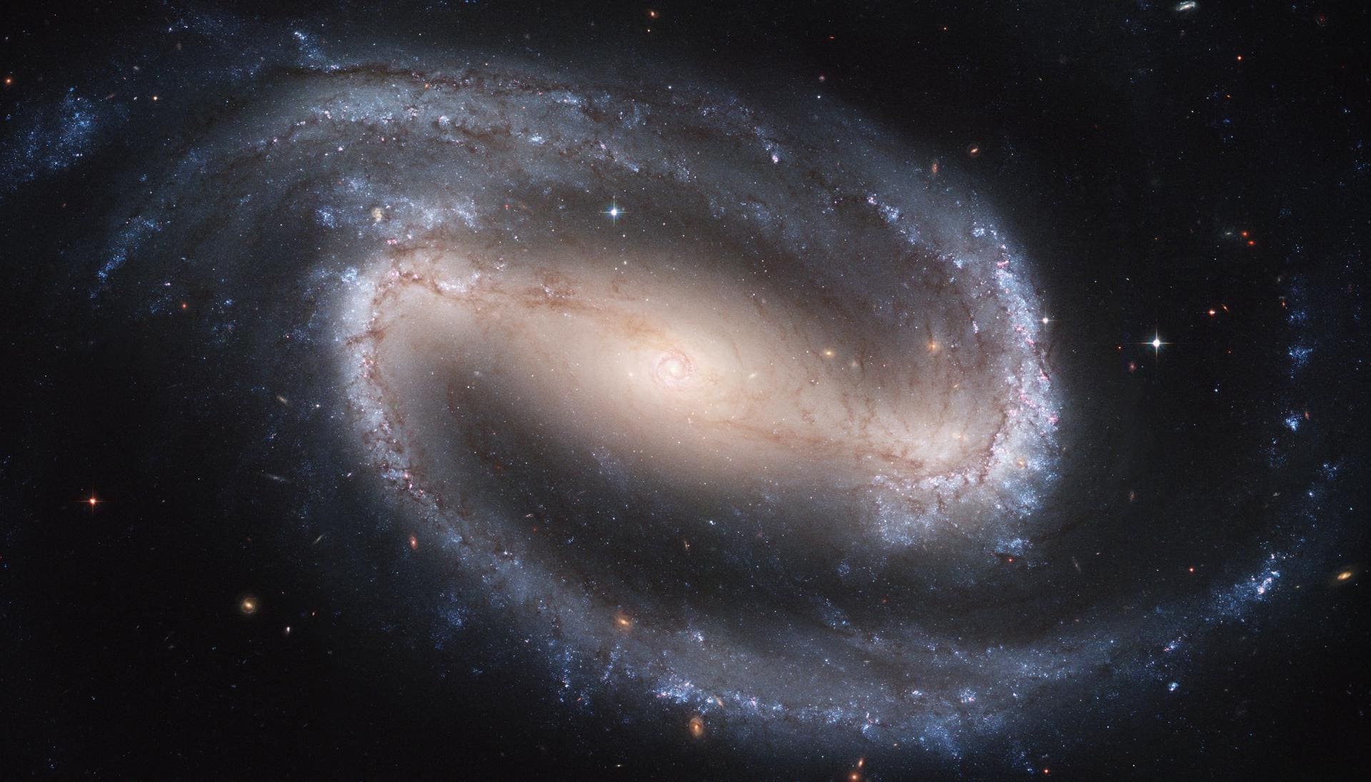 Barred spiral galaxy NGC 1300, seen by Hubble